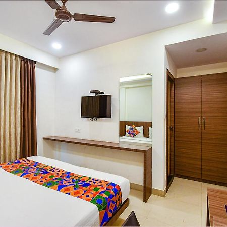 Fabhotel Kzar Select - 2Km From Park Street Calcutta Extérieur photo