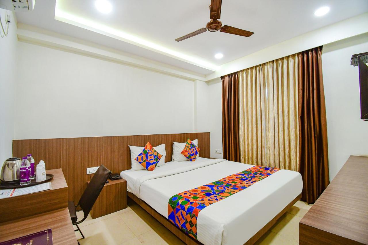 Fabhotel Kzar Select - 2Km From Park Street Calcutta Extérieur photo