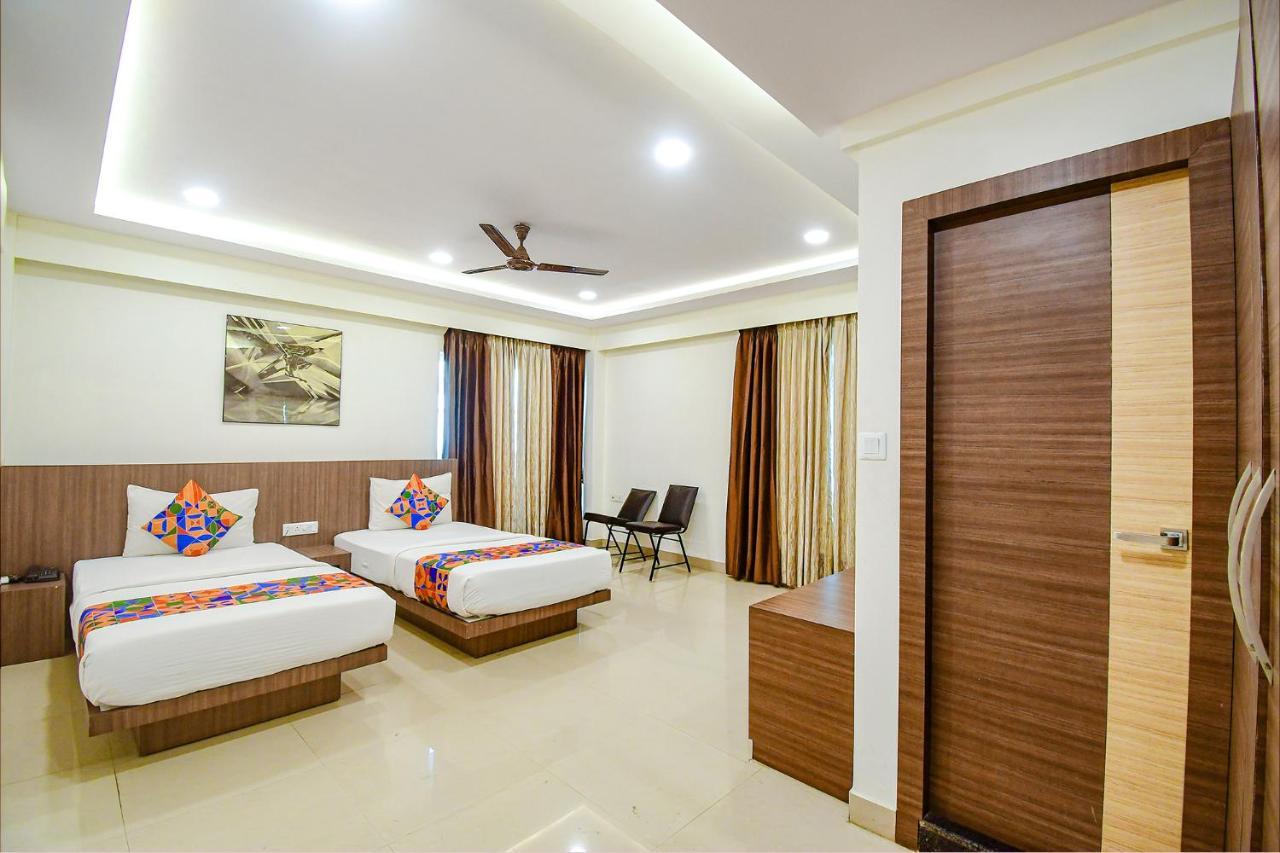 Fabhotel Kzar Select - 2Km From Park Street Calcutta Extérieur photo