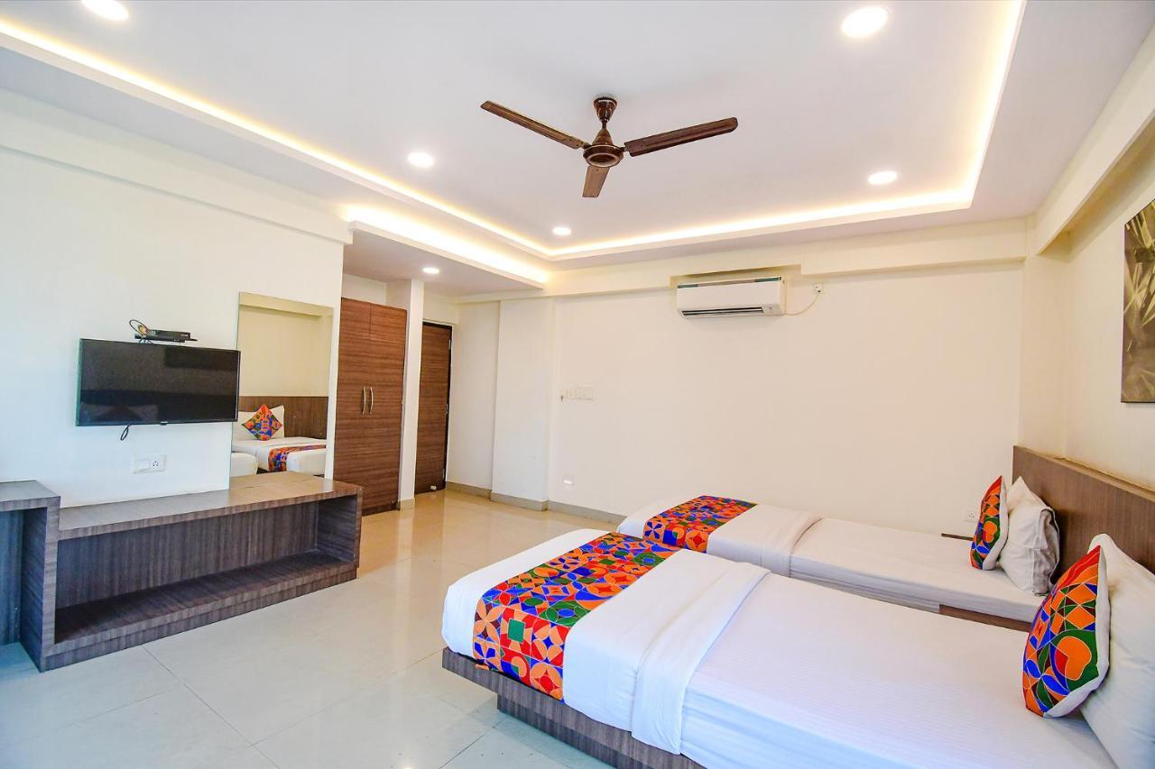 Fabhotel Kzar Select - 2Km From Park Street Calcutta Extérieur photo