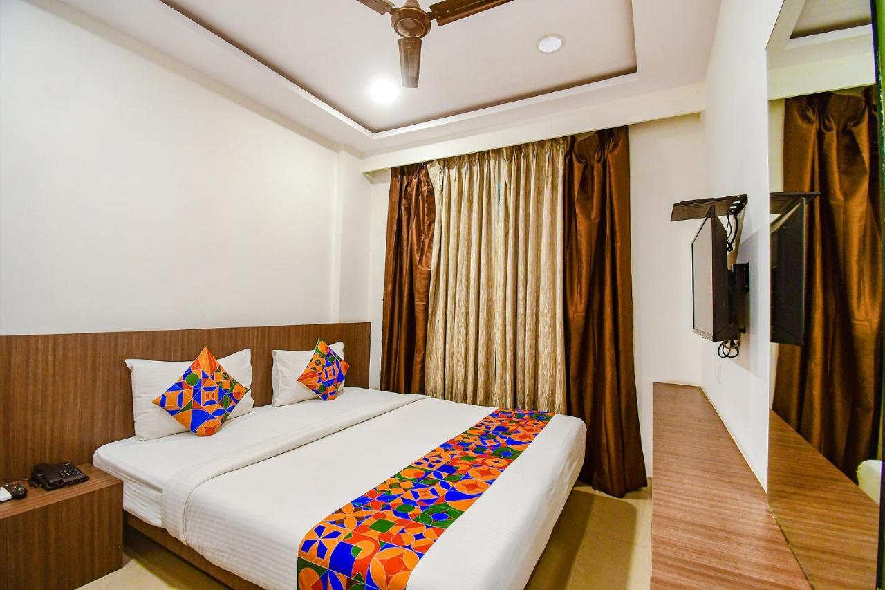 Fabhotel Kzar Select - 2Km From Park Street Calcutta Extérieur photo