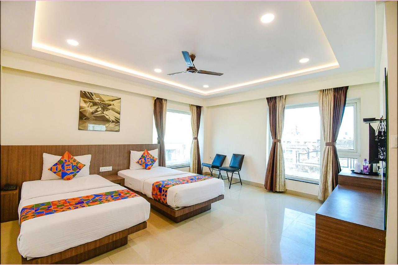 Fabhotel Kzar Select - 2Km From Park Street Calcutta Extérieur photo